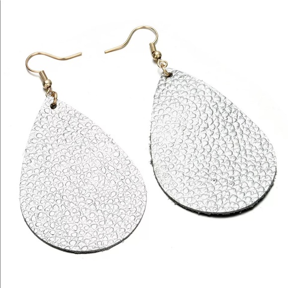 Charlie💋s Boutique Jewelry - ✨2 for $15✨SILVER LEATHER EARRINGS- NEW